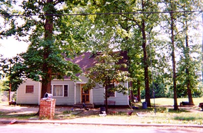 My Dad lived here when he was little.